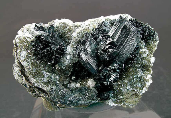 锰矿